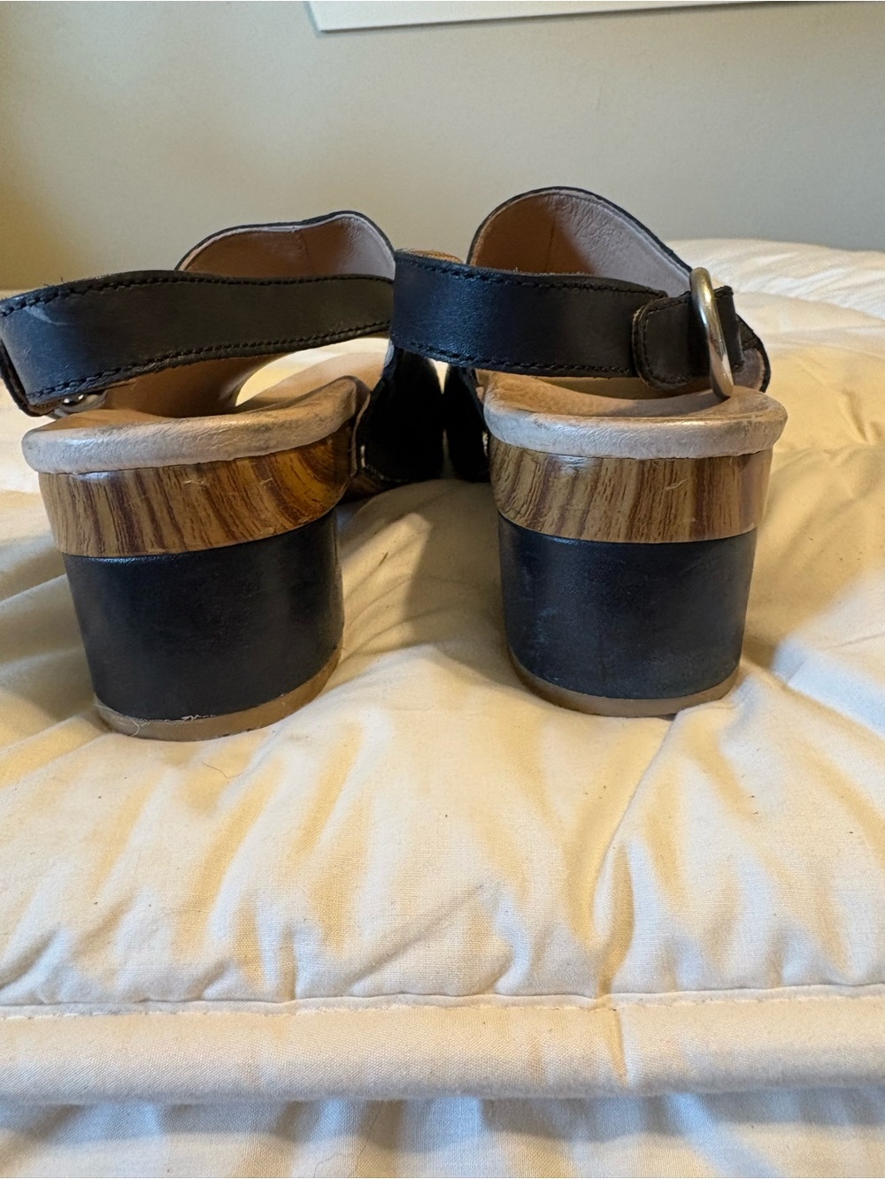 Dansko Black Leather Slingback Clog Heels with Wood-Effect Block Heel - Picture 3 of 9